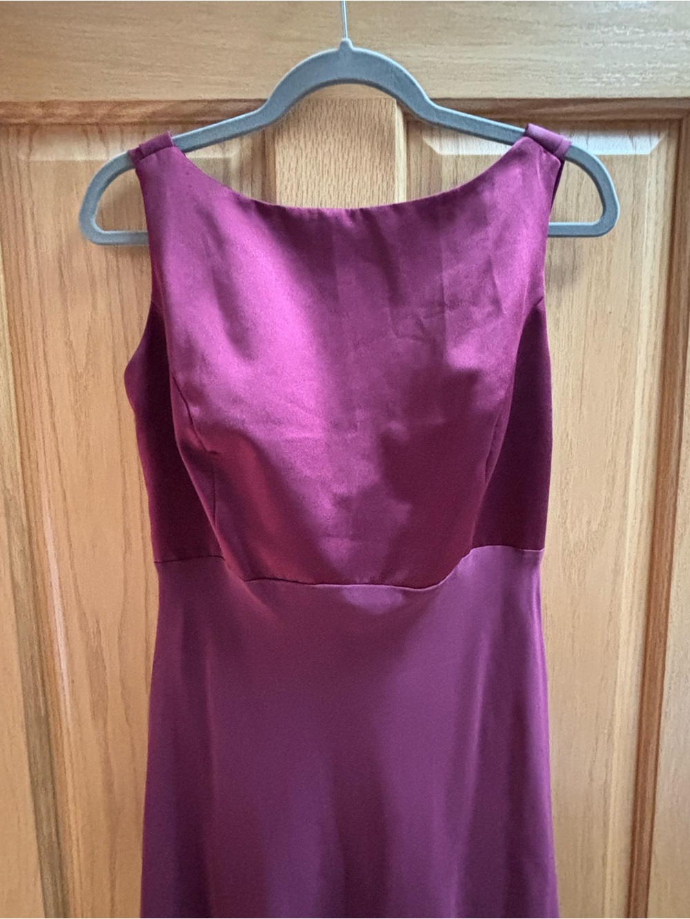 Women’s Sleeveless Satin Vintage Dress in Berry